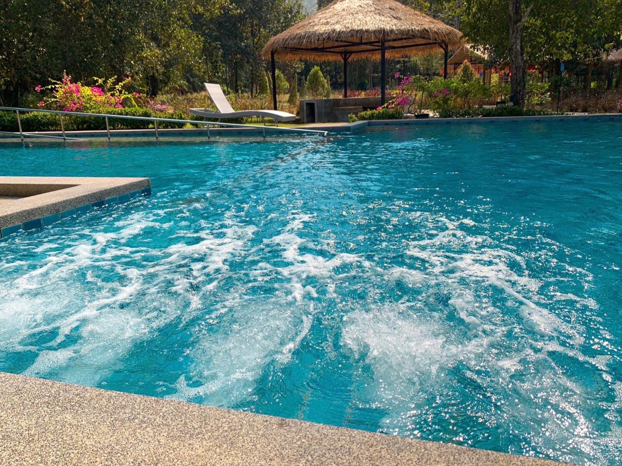 Baan Pingkan Wellness Resort San Kamphaeng Zewnętrze zdjęcie