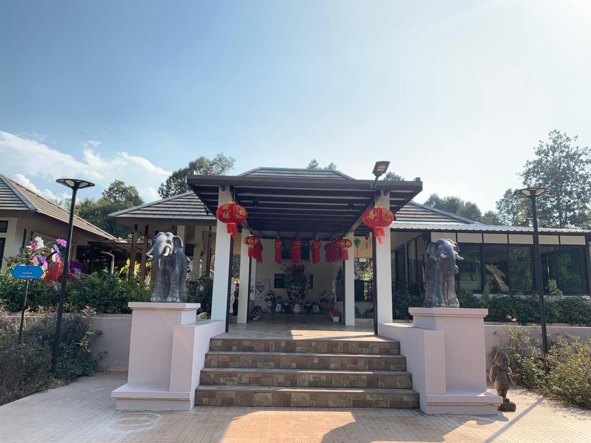 Baan Pingkan Wellness Resort San Kamphaeng Zewnętrze zdjęcie